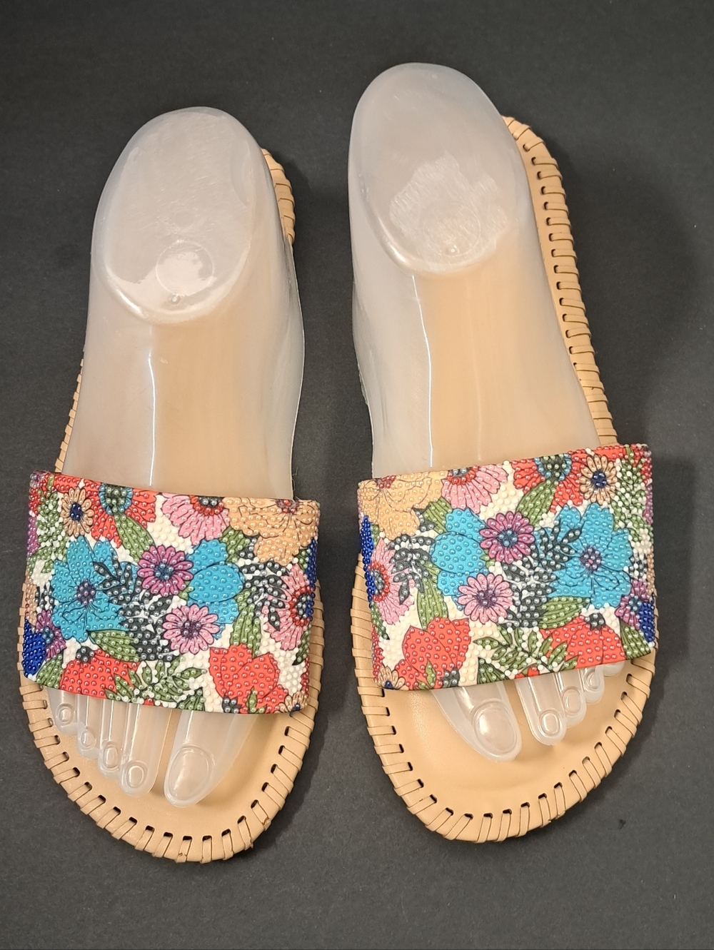 On 34th Mavise Beaded Slide Sandals Women’s Size 9.5 Floral Flat